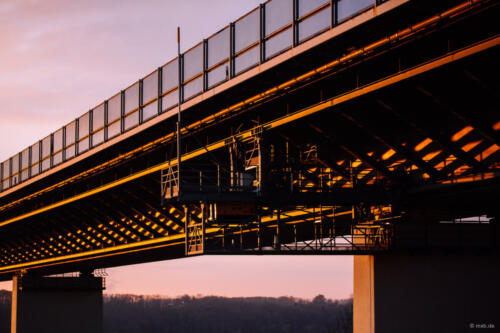 Sonnenuntergang an der Ruhrtalbrücke